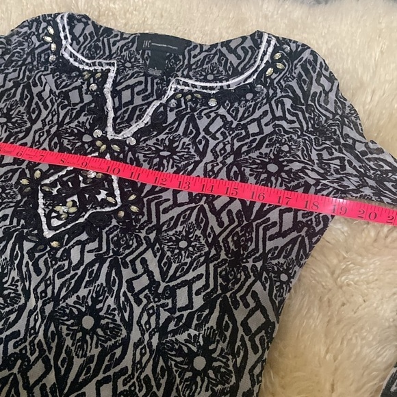 INC tunic top with embroidery and bling size L - Picture 7 of 8
